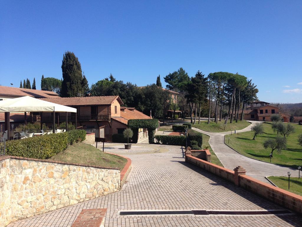 Pian Dei Mucini Resort Il Borgo Massa Marittima Buitenkant foto