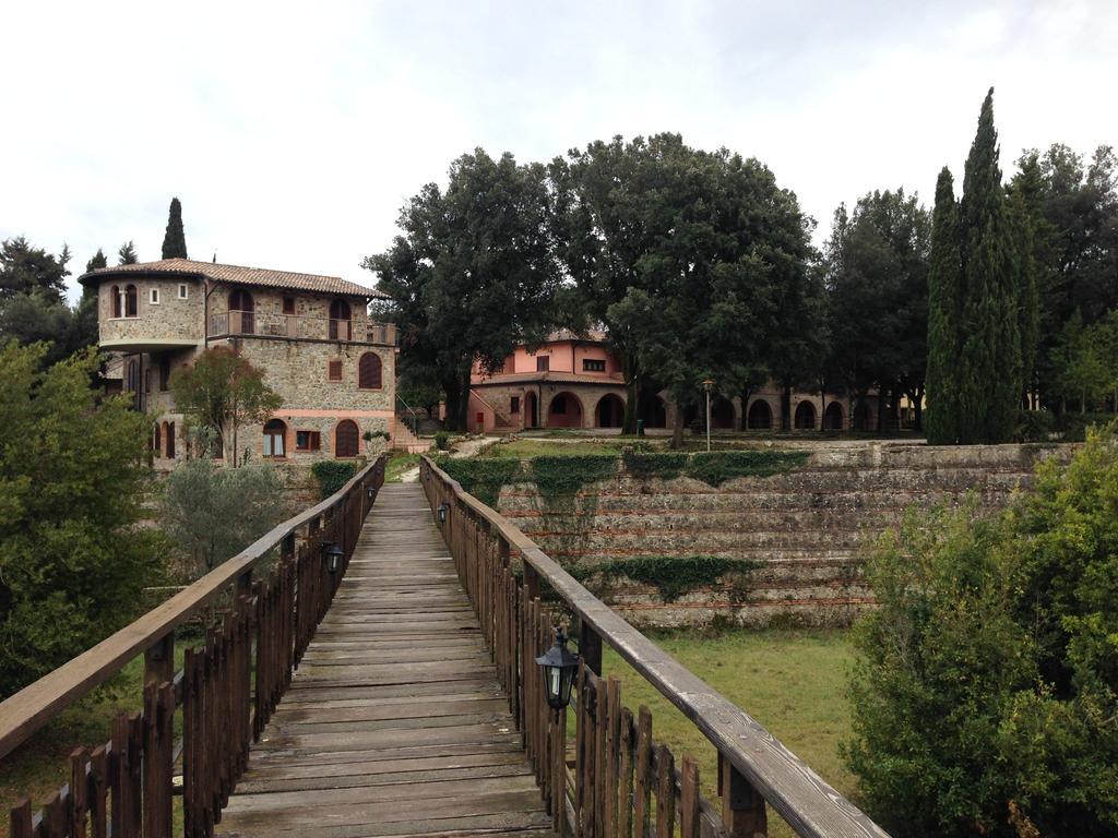 Pian Dei Mucini Resort Il Borgo Massa Marittima Buitenkant foto