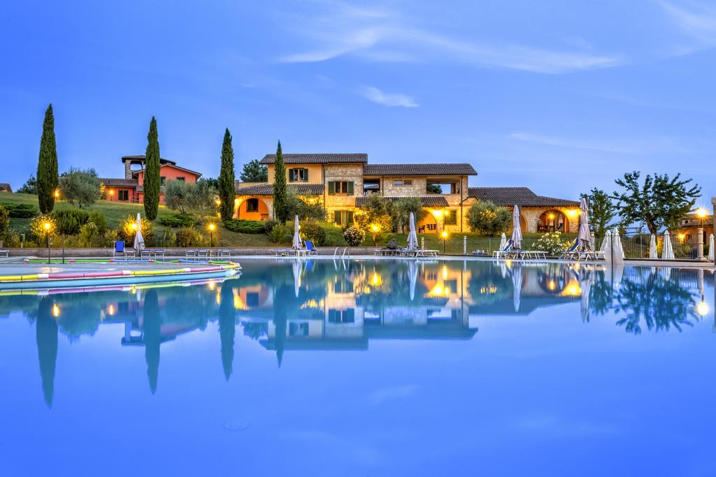 Pian Dei Mucini Resort Il Borgo Massa Marittima Buitenkant foto