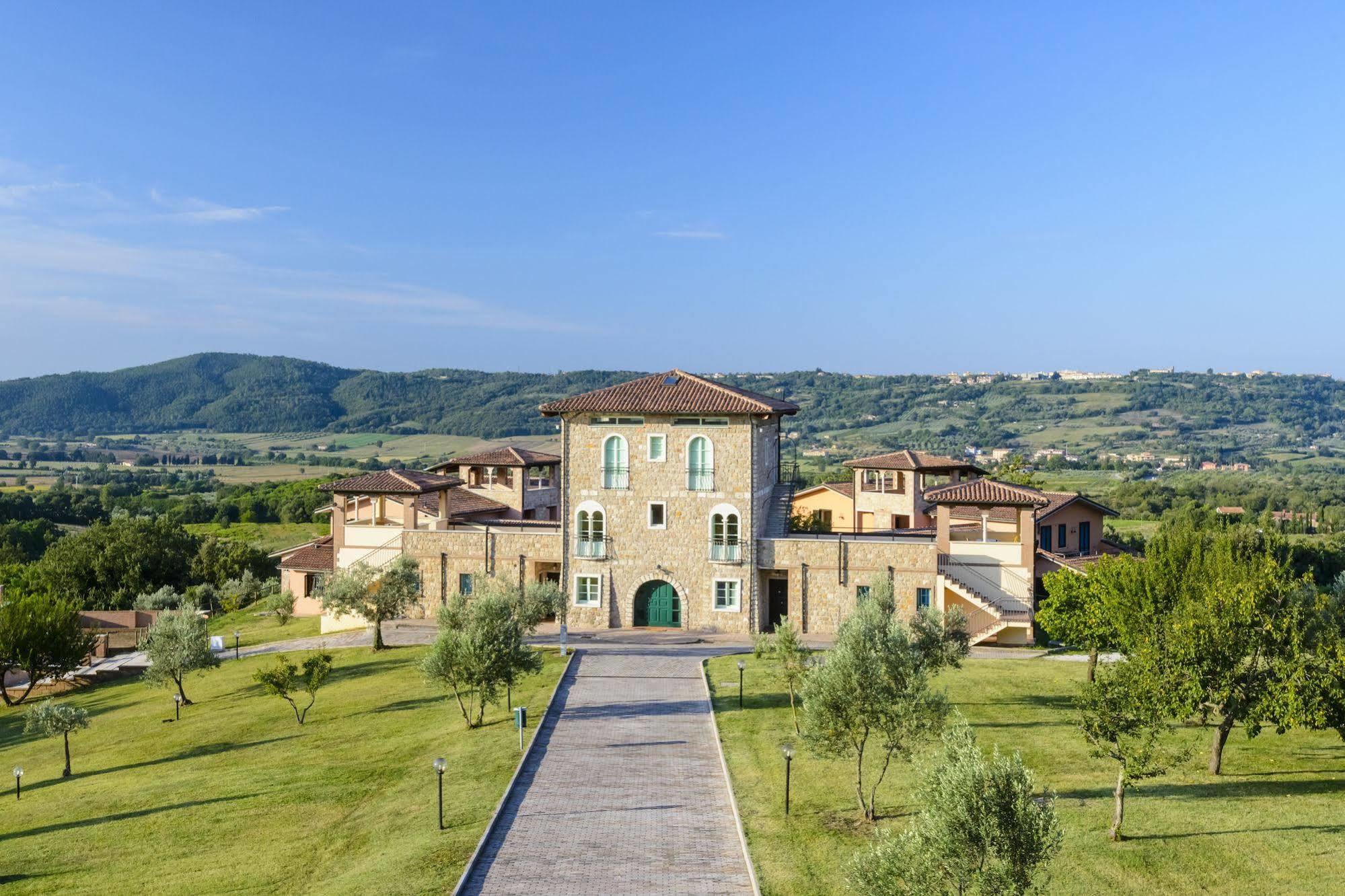 Pian Dei Mucini Resort Il Borgo Massa Marittima Buitenkant foto