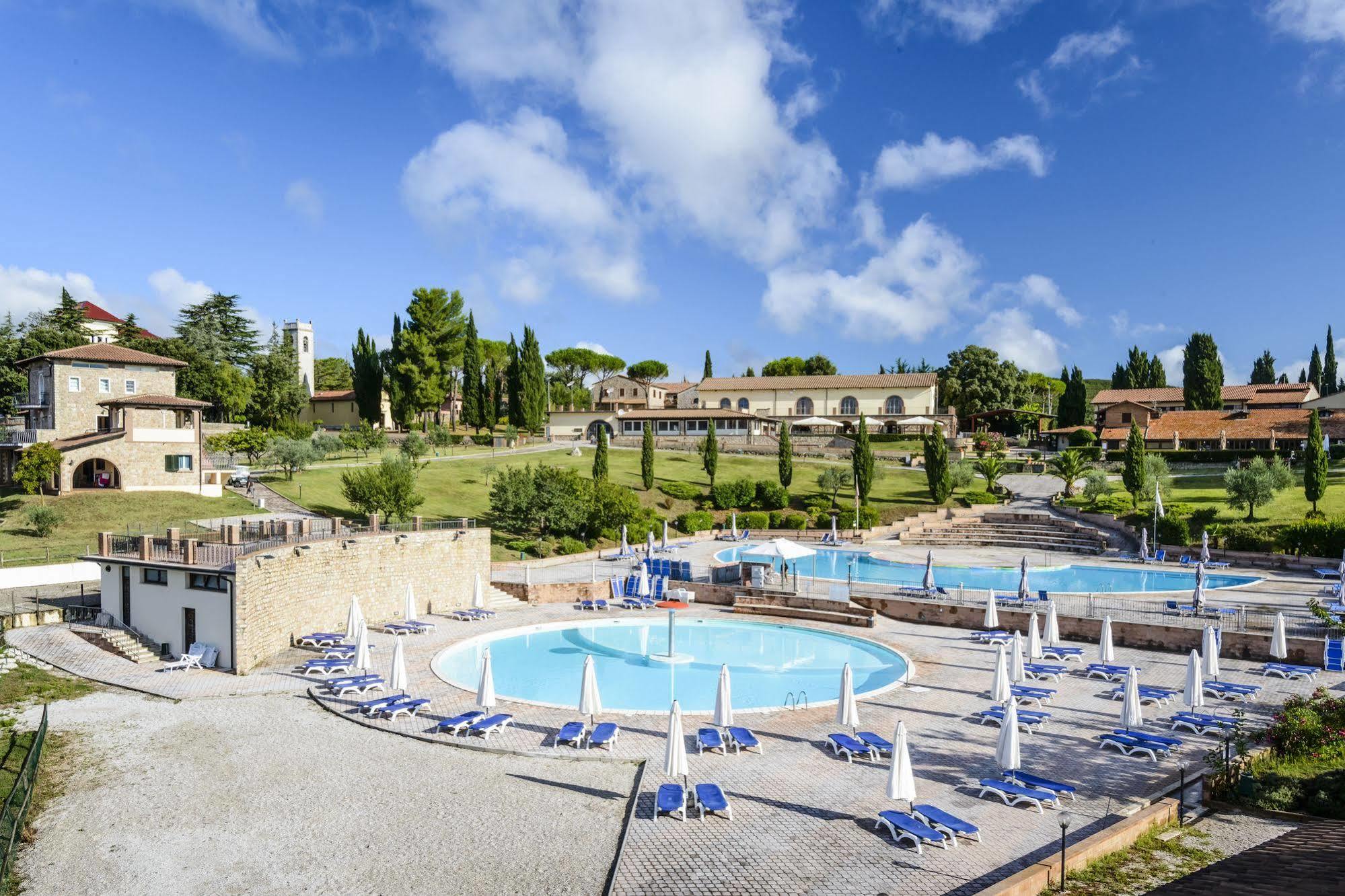 Pian Dei Mucini Resort Il Borgo Massa Marittima Buitenkant foto